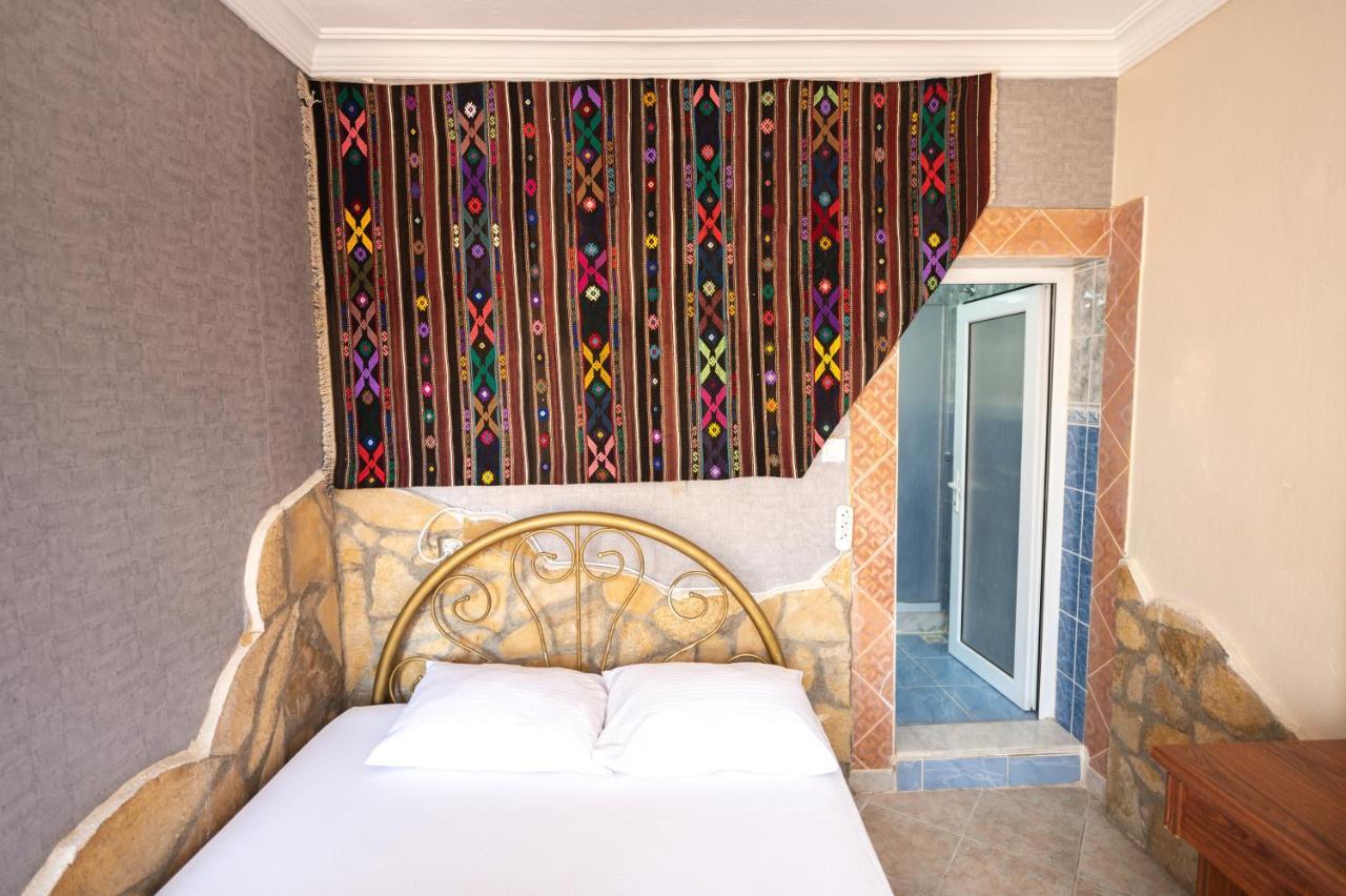 סלצ'וק Anz Guest House Pansiyon מראה חיצוני תמונה
