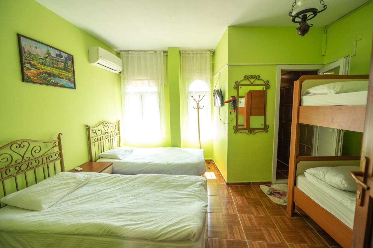 סלצ'וק Anz Guest House Pansiyon מראה חיצוני תמונה