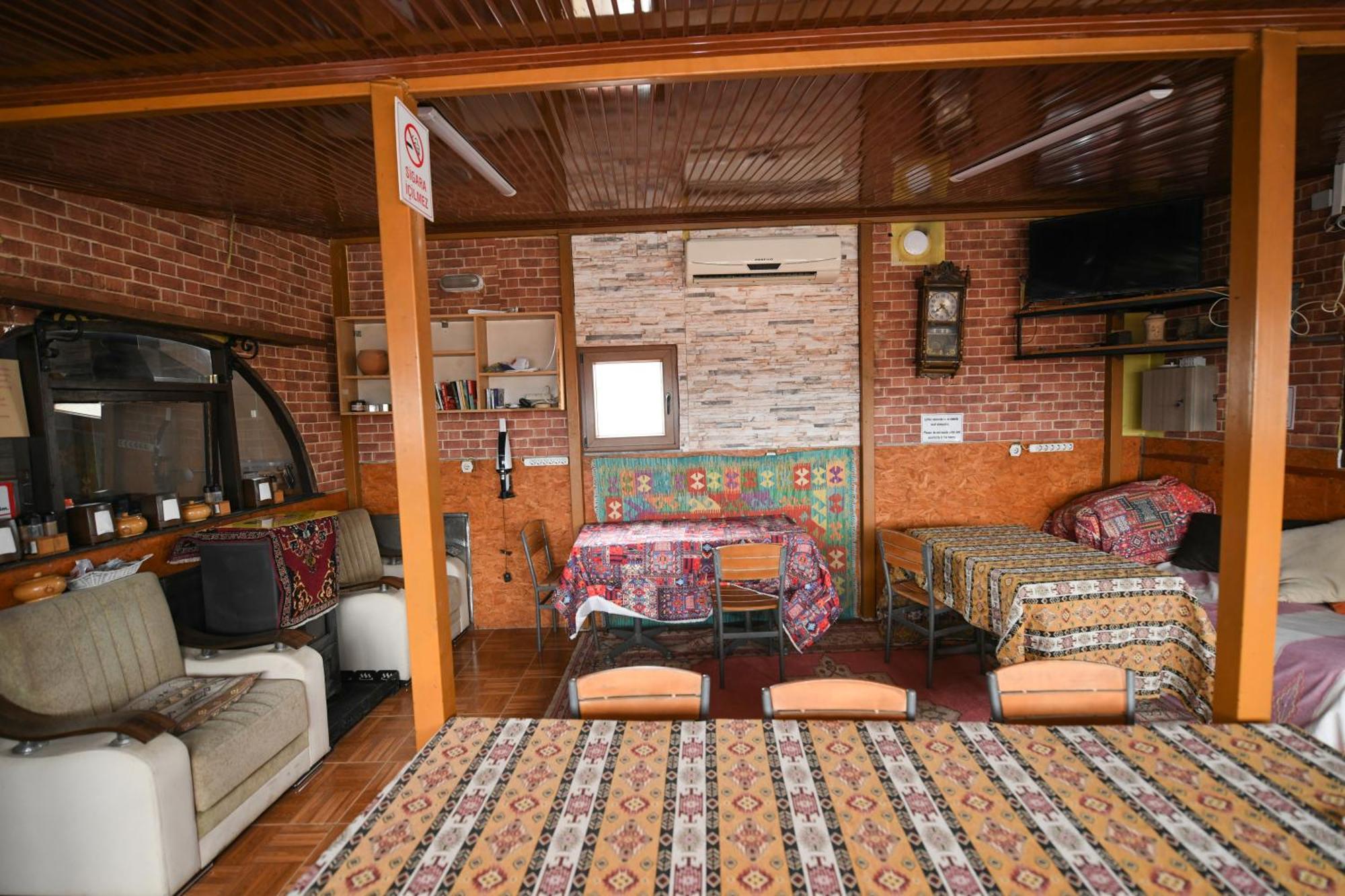 סלצ'וק Anz Guest House Pansiyon מראה חיצוני תמונה