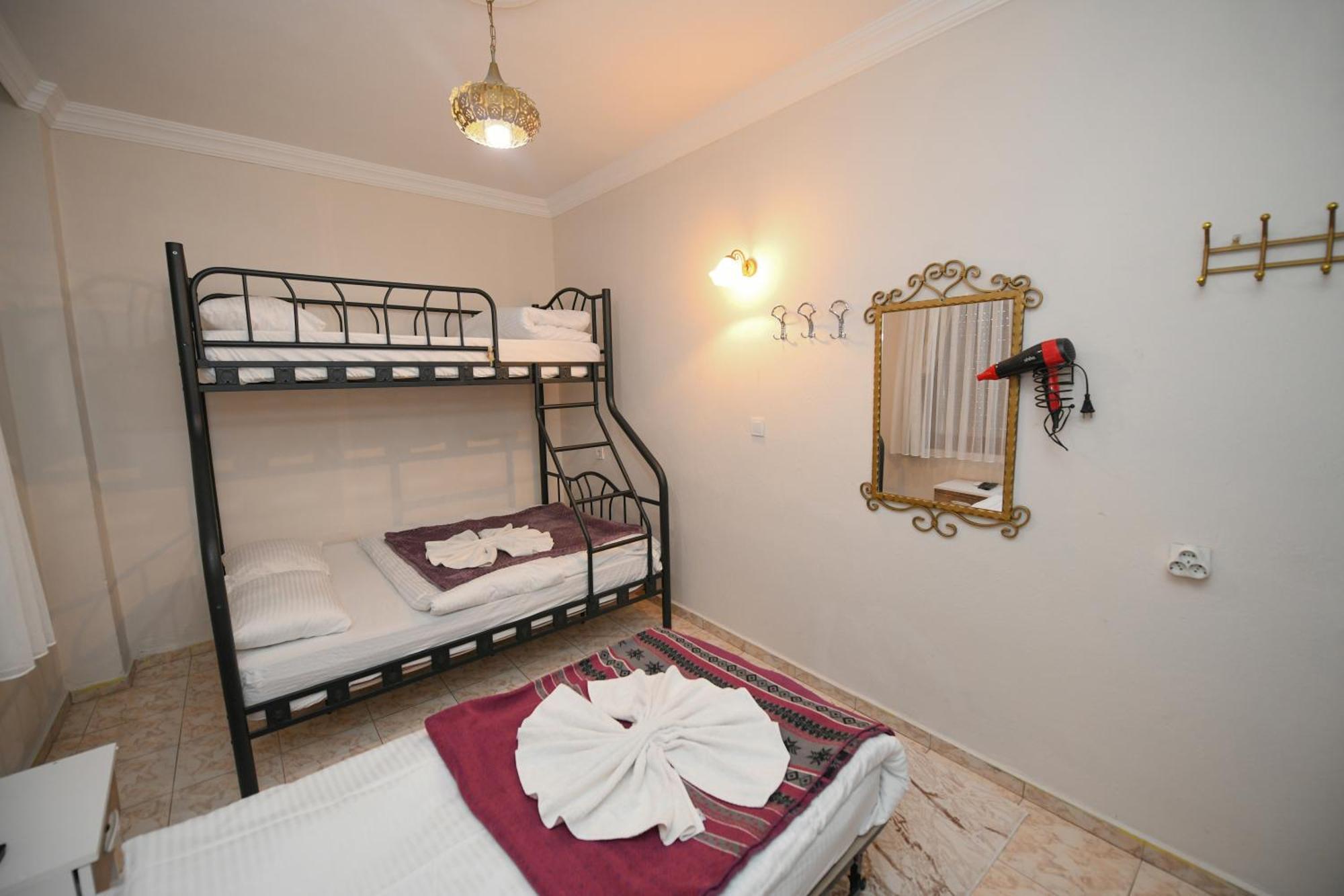 סלצ'וק Anz Guest House Pansiyon מראה חיצוני תמונה