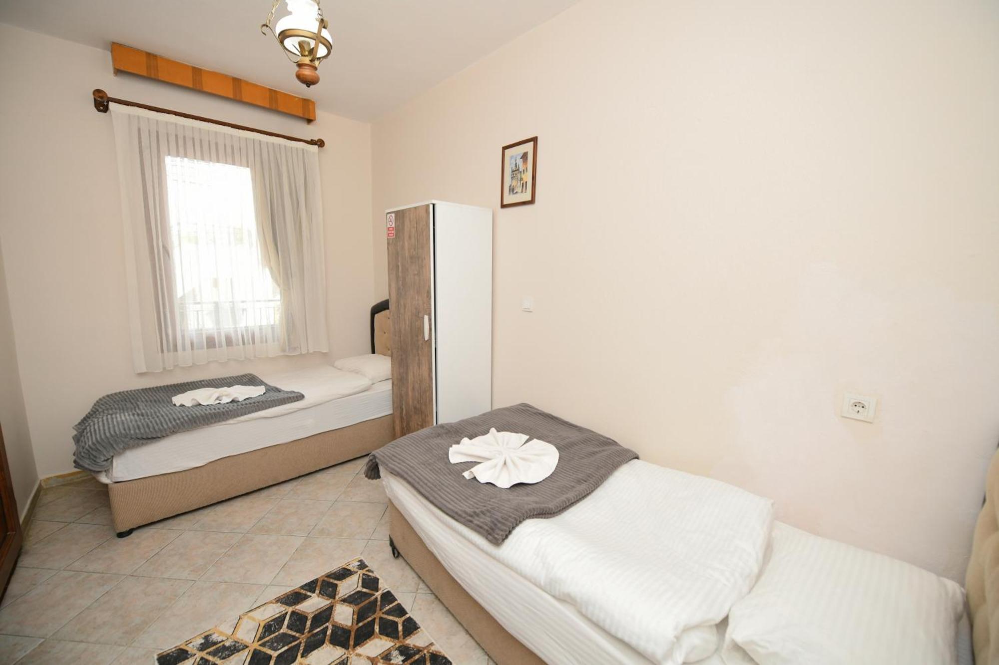 סלצ'וק Anz Guest House Pansiyon מראה חיצוני תמונה