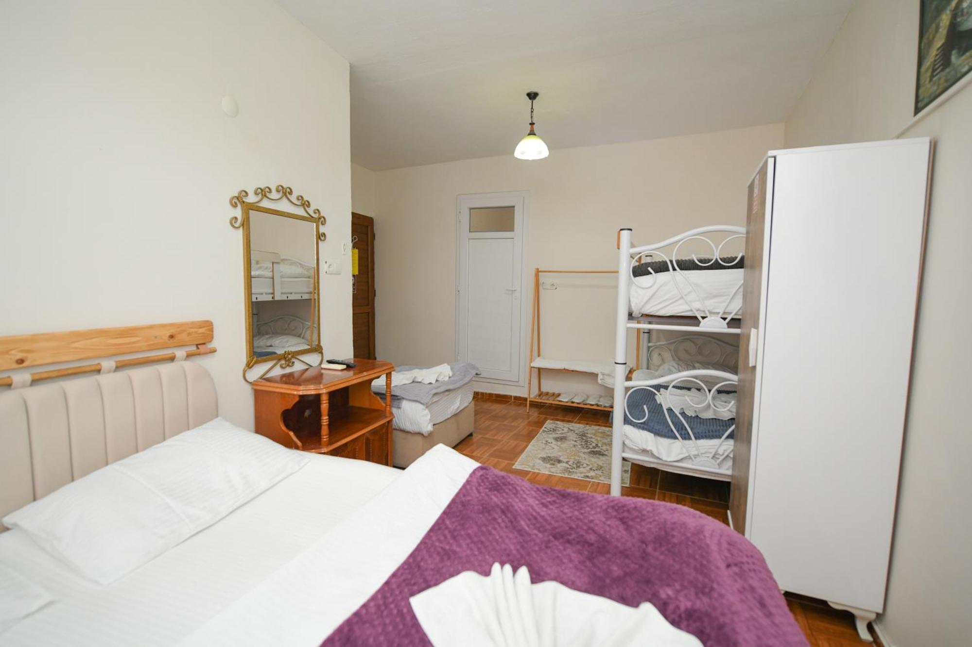 סלצ'וק Anz Guest House Pansiyon מראה חיצוני תמונה