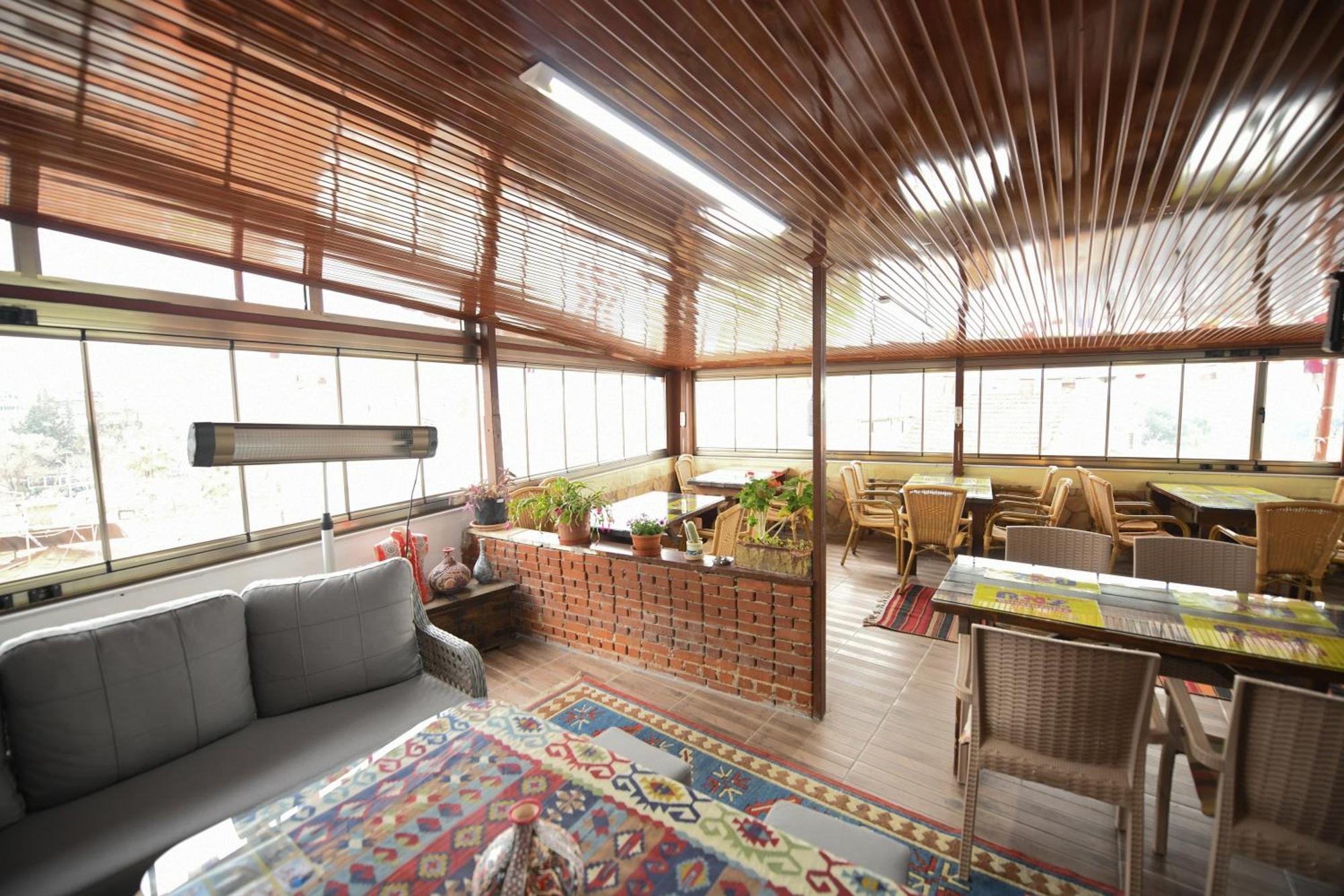 סלצ'וק Anz Guest House Pansiyon מראה חיצוני תמונה