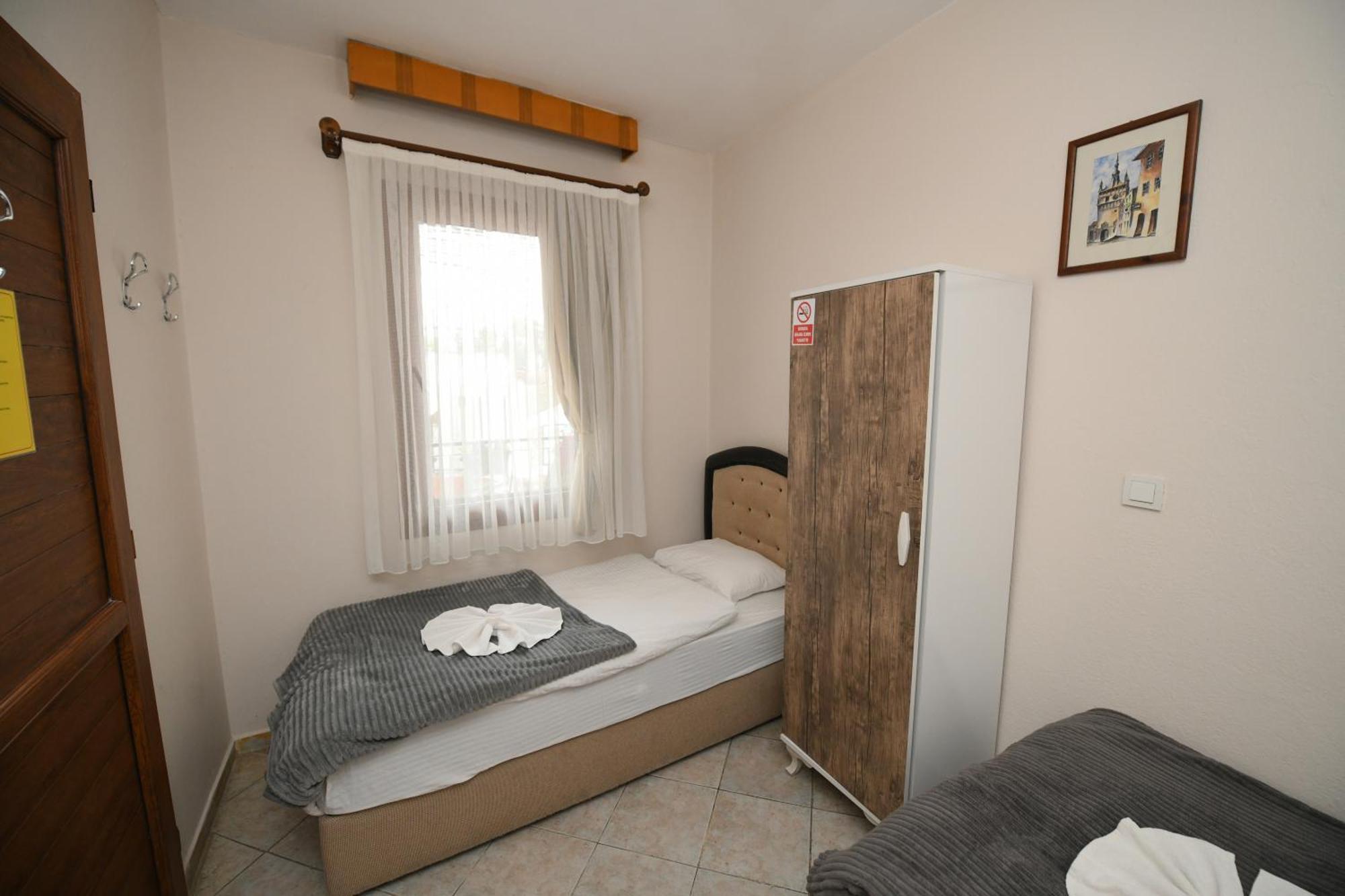 סלצ'וק Anz Guest House Pansiyon מראה חיצוני תמונה