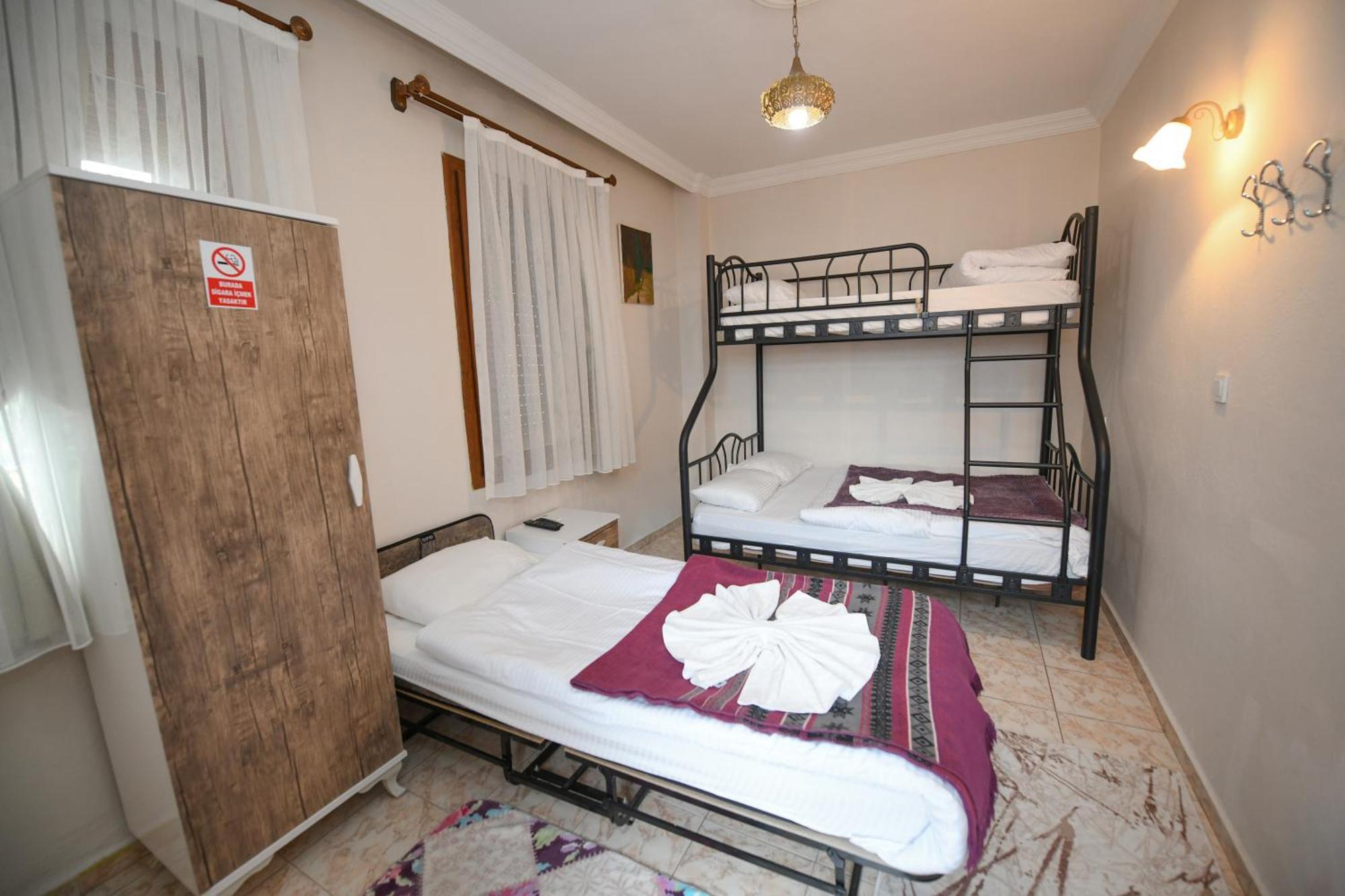 סלצ'וק Anz Guest House Pansiyon מראה חיצוני תמונה