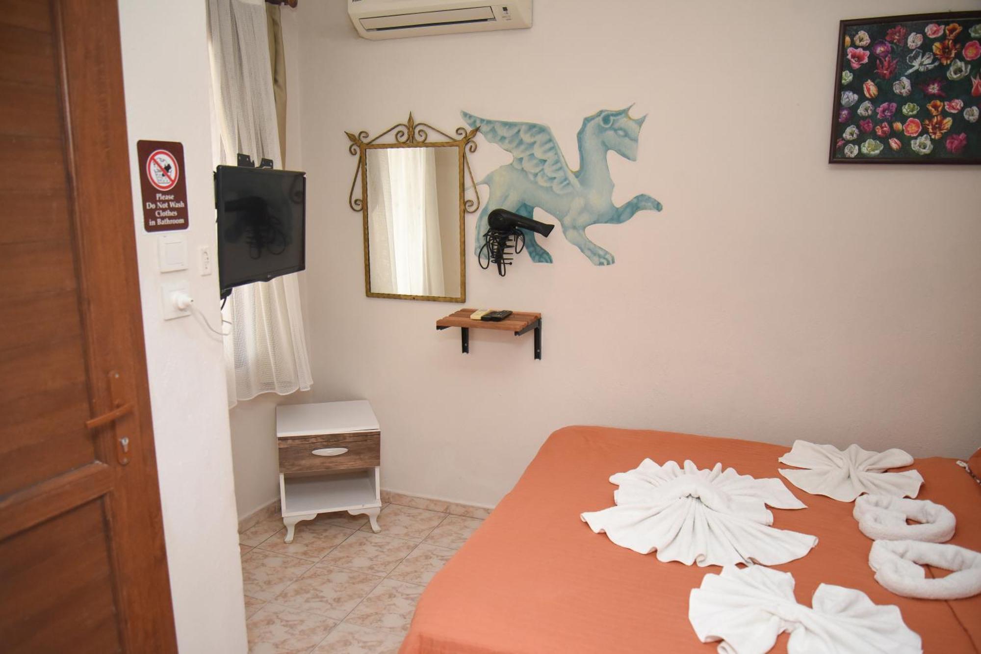 סלצ'וק Anz Guest House Pansiyon מראה חיצוני תמונה