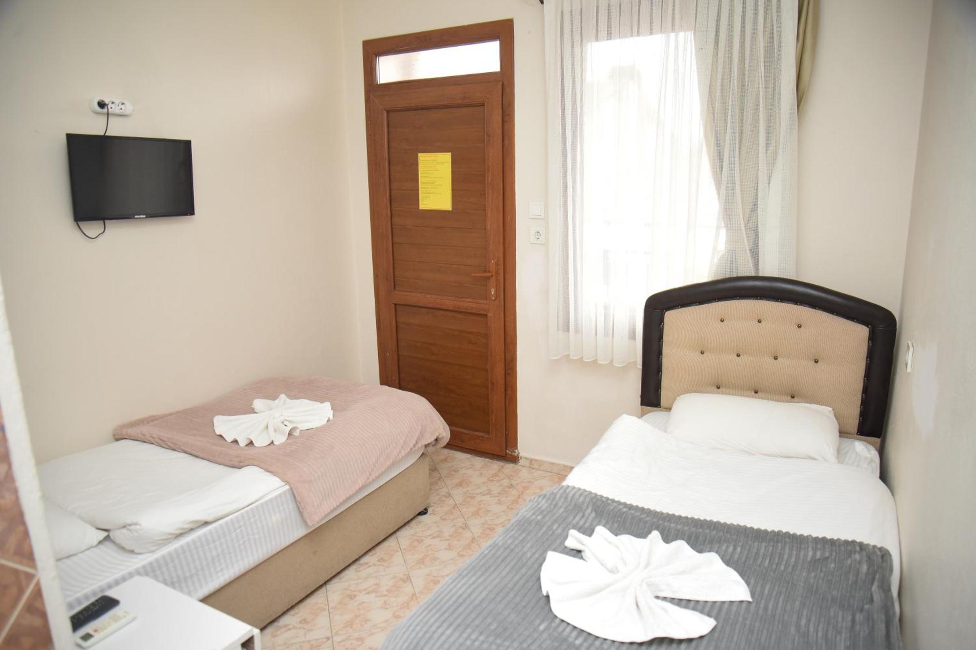 סלצ'וק Anz Guest House Pansiyon מראה חיצוני תמונה